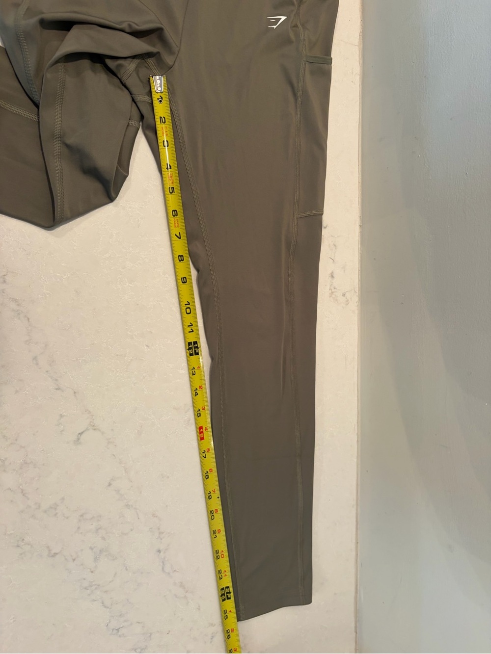 Gymshark Olive Green Athletic Leggings with Side Pockets Size L - Picture 4 of 6